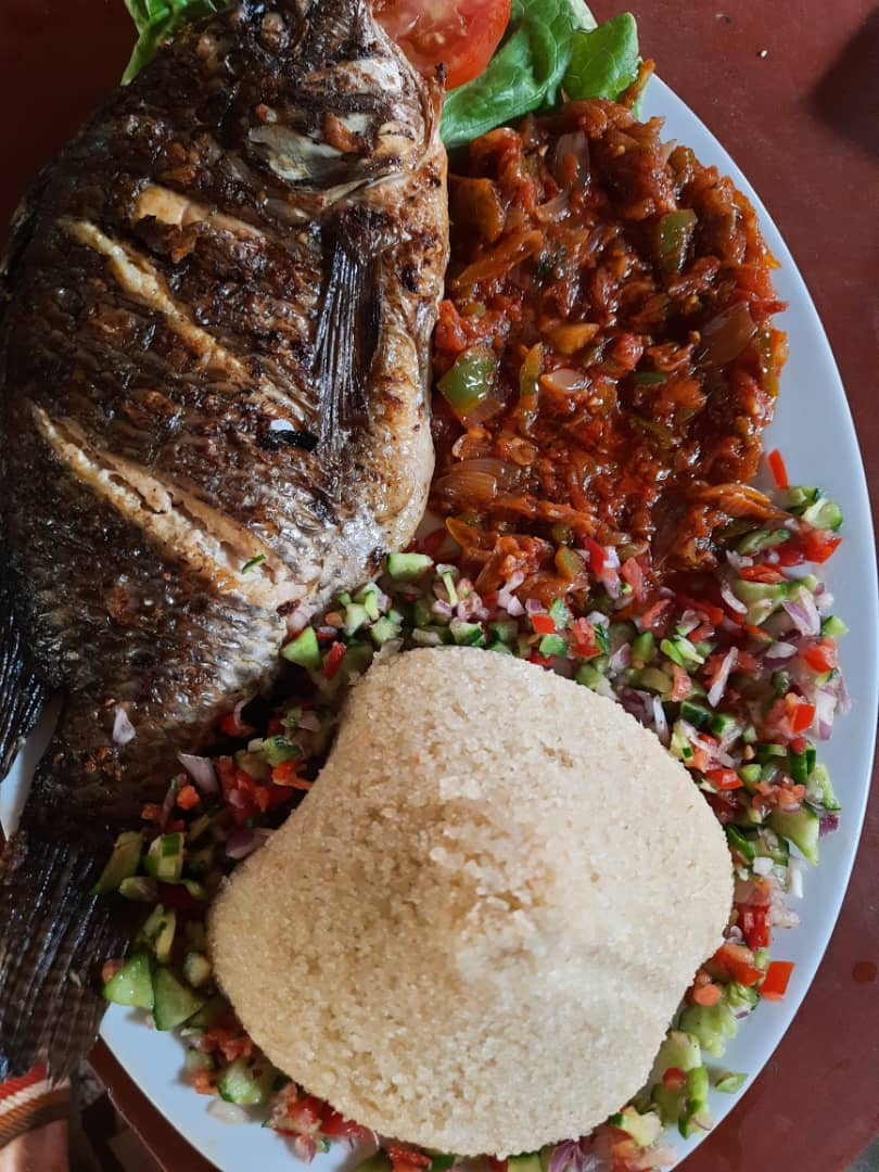 Attieké poisson carpe