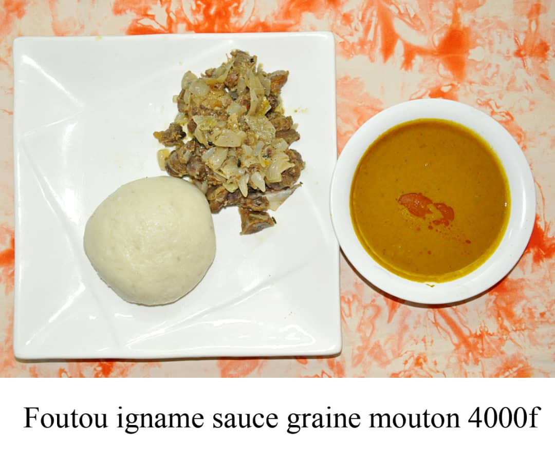 Foutou igname sauce graine +mouton